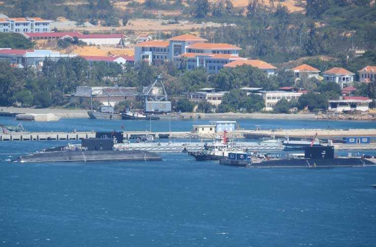 bat-ngo-loai-tau-ngam-viet-nam-suyt-so-huu-nhung-nam-1980