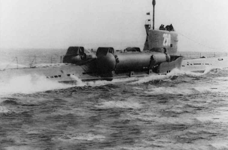 bat-ngo-loai-tau-ngam-viet-nam-suyt-so-huu-nhung-nam-1980-hinh-13