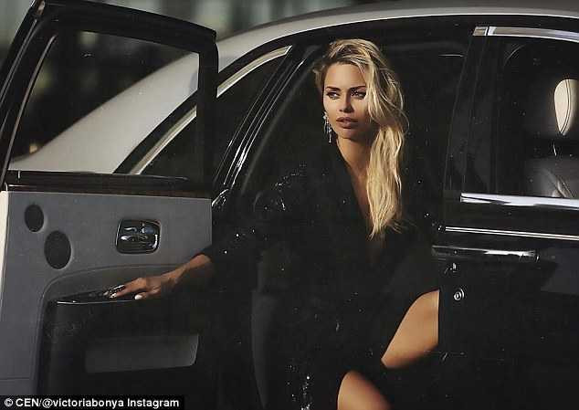 3DF96ED100000578-4283210-image-a-3_1488711715385