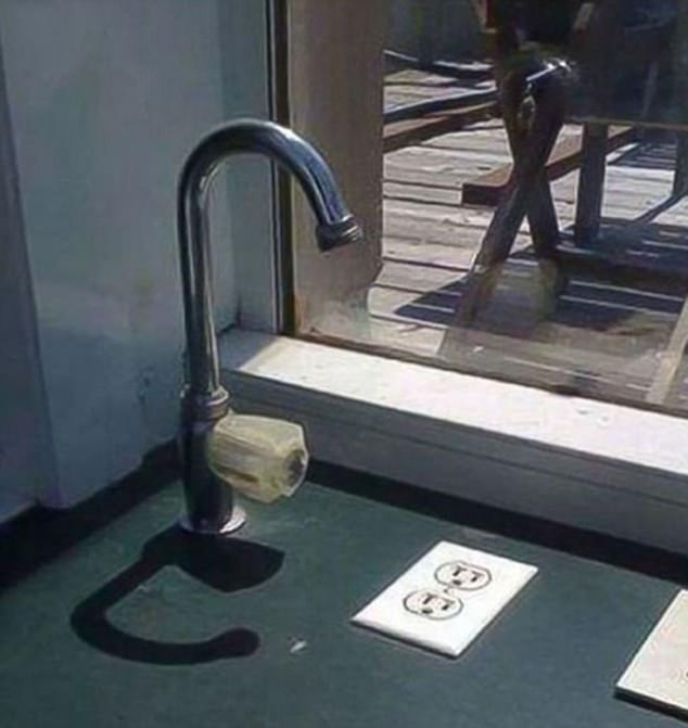 3EC7DA7400000578-4364890-image-a-105_1490887187446