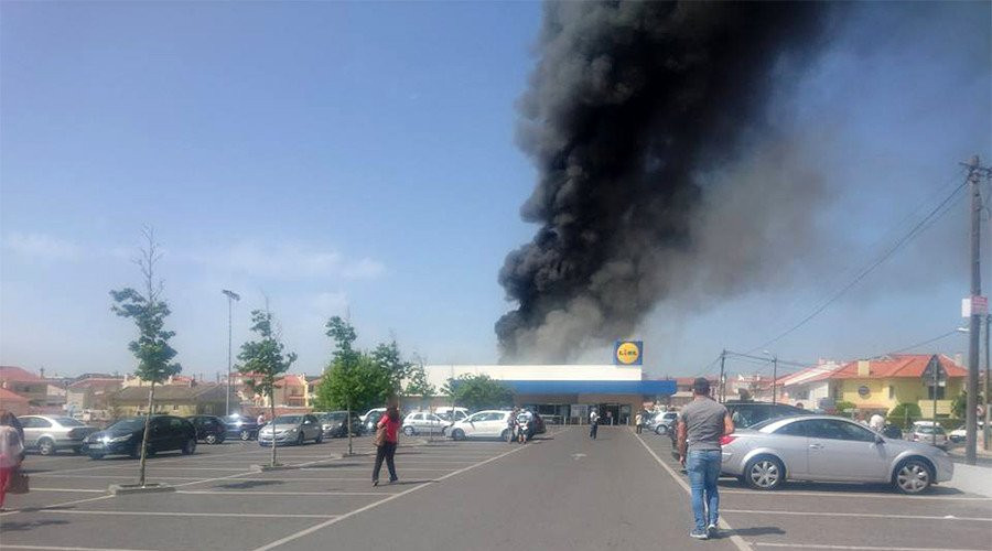 May bay roi o Bo Dao Nha, máy bay rơi ở bồ đào nha, máy bay rơi, tai nan may bay, máy bay rơi 5 người chết, tai nan may bay 5 nguoi chet, rơi máy bay bồ đào nha, tin tức, tin tức trong ngày, tin tức 24h, tin thế giới, an ninh thế giới, tai nạn giao thông, vtc news, vtc.vn - 3