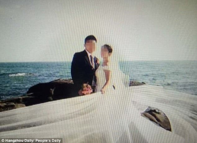 Hinh anh co dau goi canh sat bat chu re