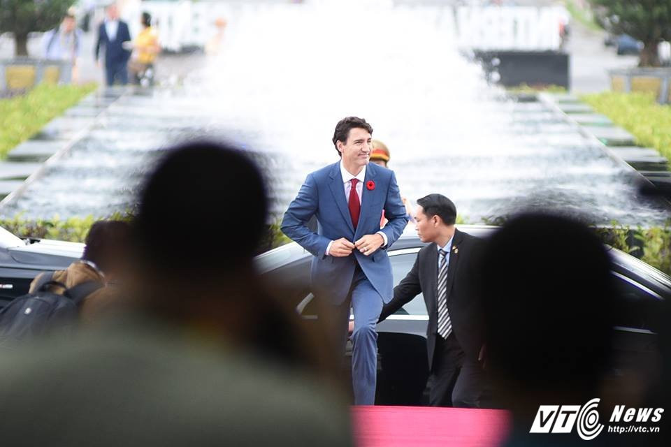 23548292_10210206150970558_251773901_n 5