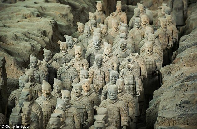 479243FD00000578-5211373-image-a-284_1514249978645