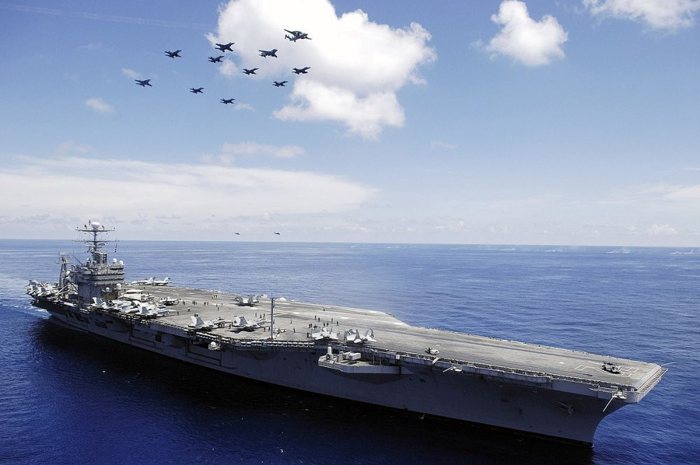 1200px-USS_Abraham_Lincoln(CVN_72) 8