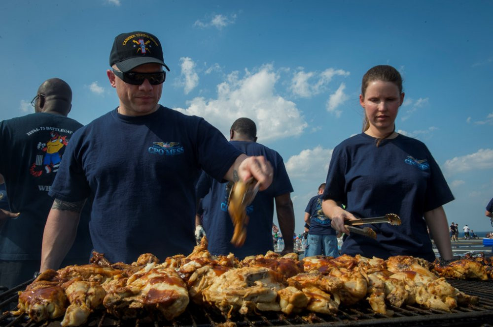 ben-trong-can-cu-khong-quan-noi-sap-den-viet-nam-46-.5874 9