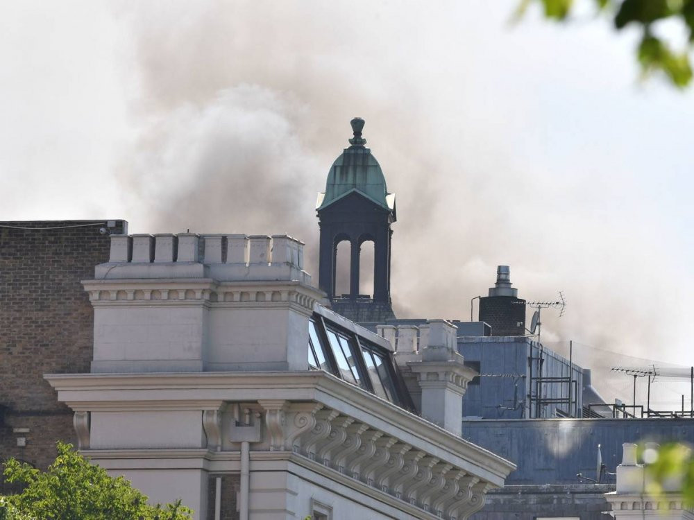 knightsbridge-hotel-fire