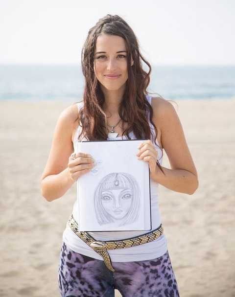 nhom-phu-nu-an-nam-voi-nguoi-hanh-tinh-va-sinh-ra-con-lai-2 3