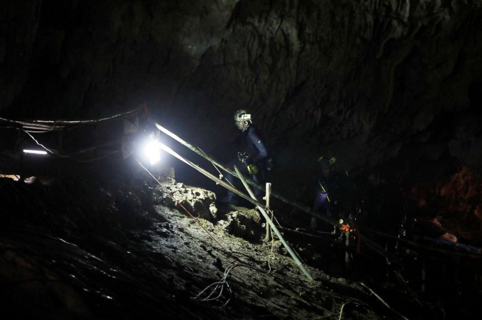 thailand-cave-rescue-6-rt-jt-180707_hpEmbed_3x2_992