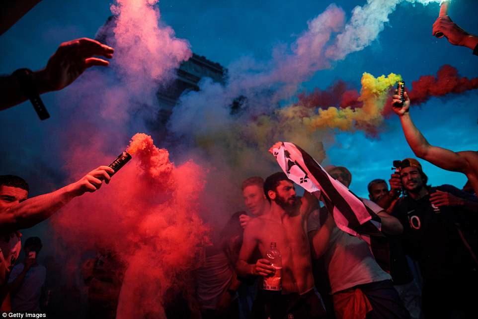 4E4A8E5700000578-5955603-image-a-303_1531687659091 9