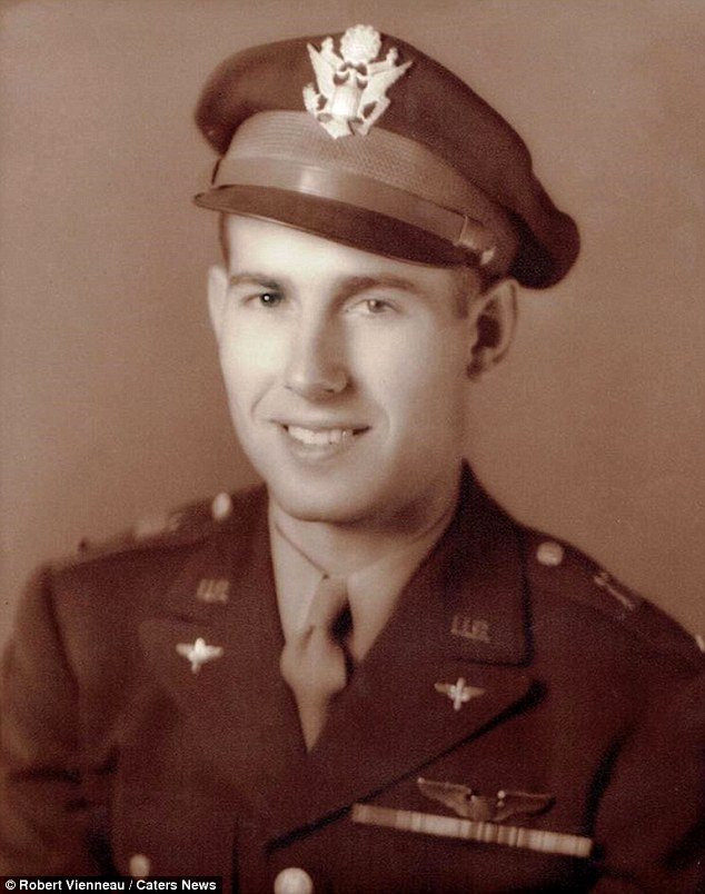 4EA717AA00000578-6003231-image-a-36_1532821986584