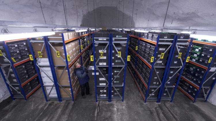 ct-arctic-circle-doomsday-seed-vault-myths-201-001