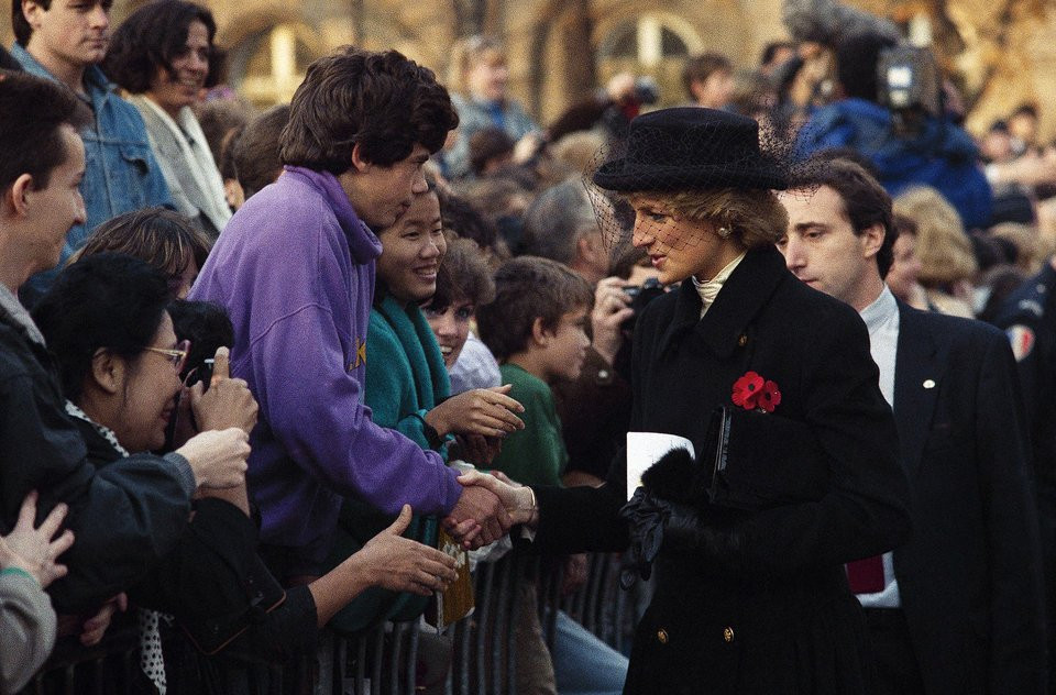 5cb4ce406afbee0073111e74-960-632 6