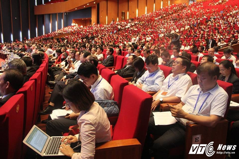 Hinh anh Truc tiep: Thu tuong doi thoai voi cong dong doanh nghiep 6