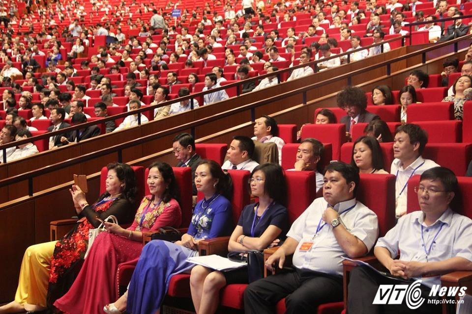 Hinh anh Truc tiep: Thu tuong doi thoai voi cong dong doanh nghiep 7