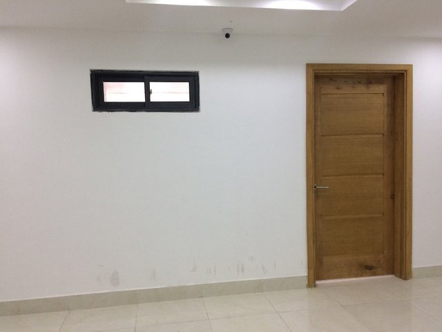 Hinh anh Chung cu Golden West: Bi dinh chi thi cong van co tinh lam 3