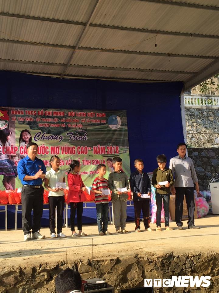 26992703_918984768256809_5465812157288122482_n 11