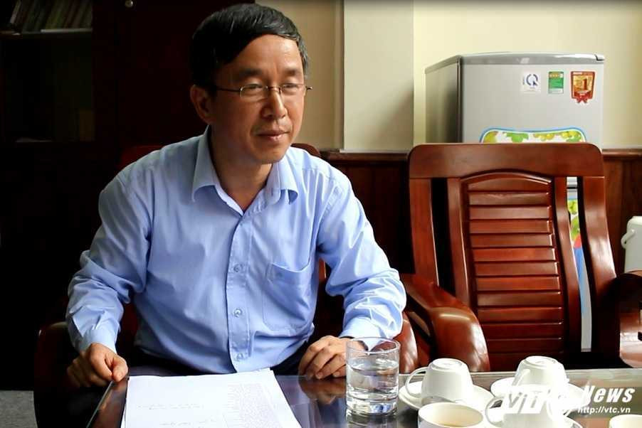 lan-dau-cong-bo-toan-bo-bai-tho-dung-tuong-noi-tieng-gay-tranh-cai-0