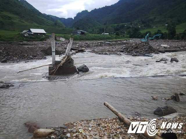 14054607_694330630721009_1942515830_n-0836