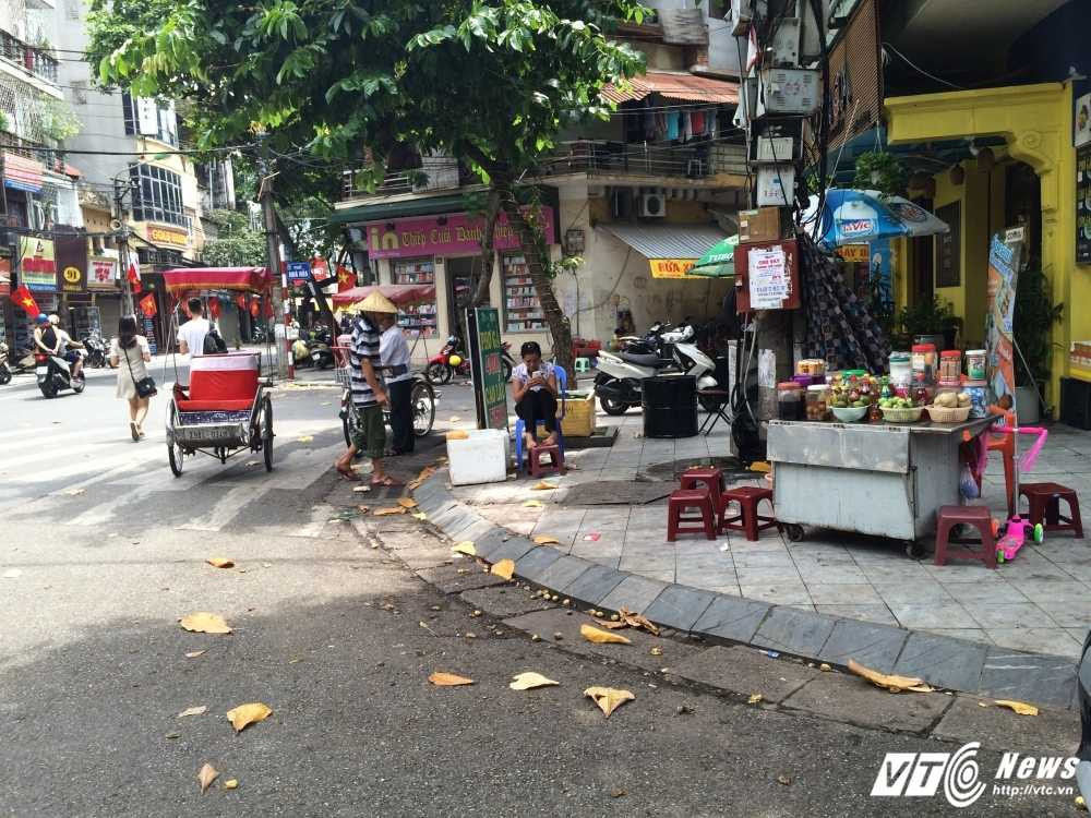 7. Quan tra da va xe cung it khach