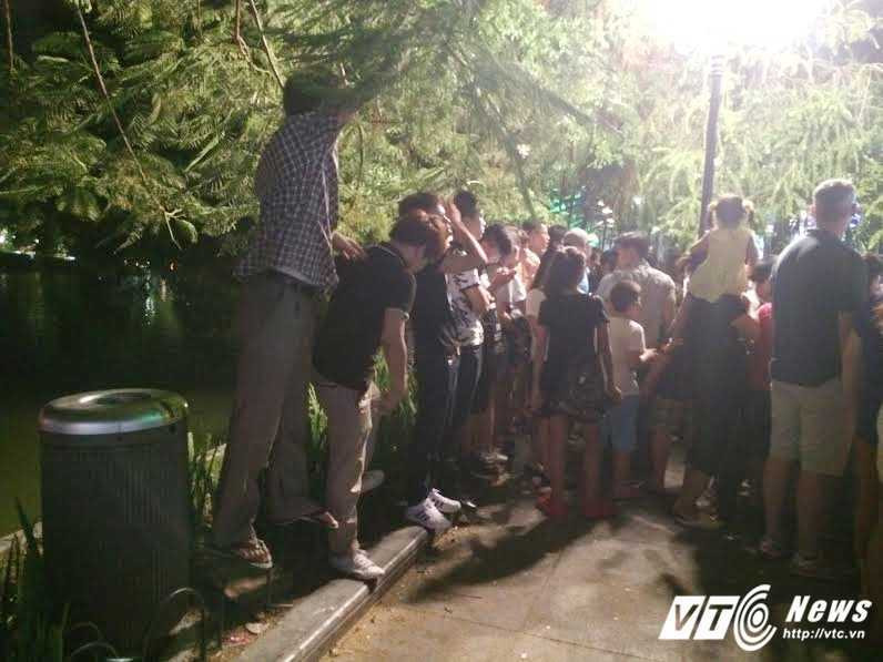 hinh anh khong dep o pho di-2