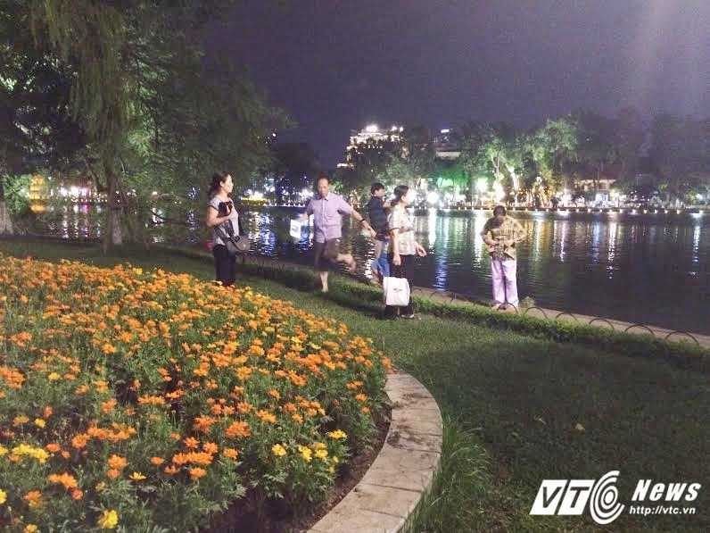 hinh anh khong dep o pho di-3