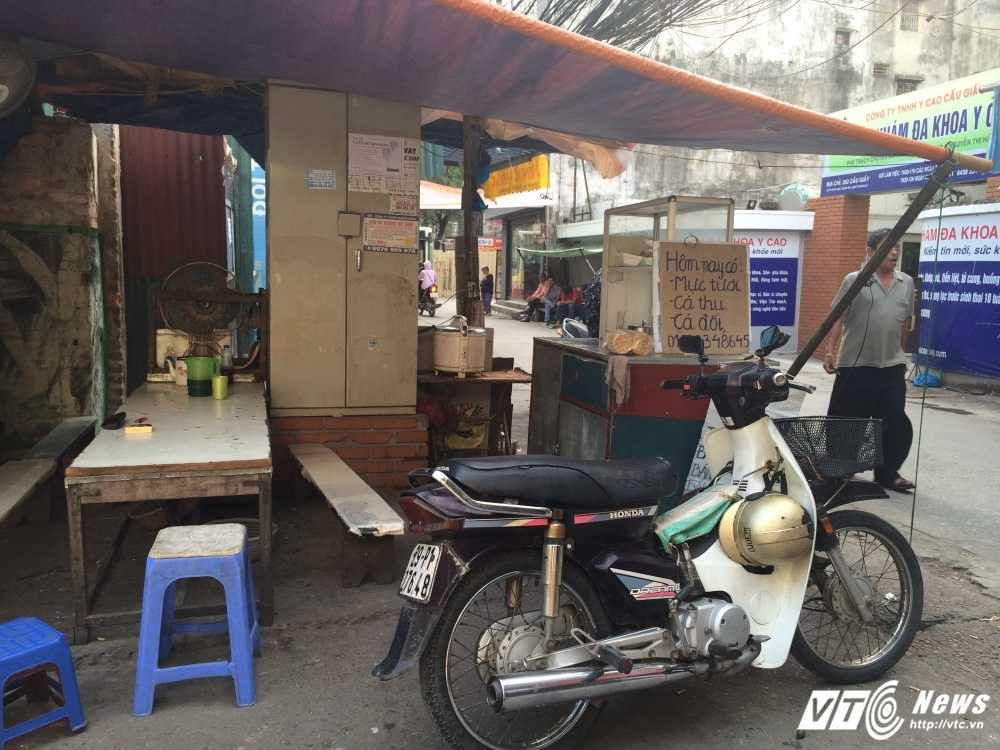 2- Nguoi dan Ha Noi cang