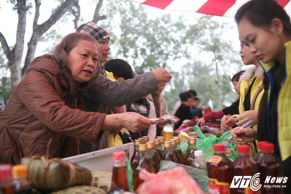 16176563_1218405378246712