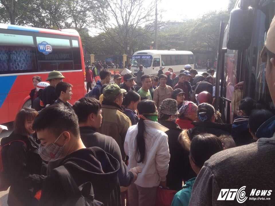 16215815_1885305655033918