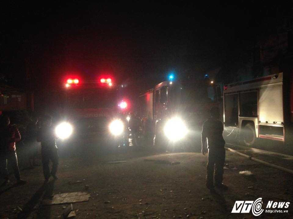 16729527_1181235135322432