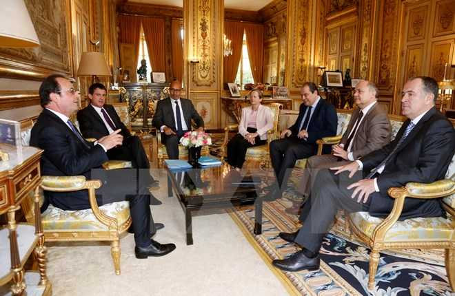 Tổng thống Pháp tham vấn lãnh đạo các đảng phái về Brexit