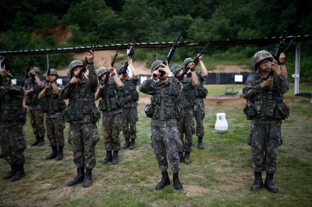 Bình thường họ là những người làm nhiệm vụ giữ gìn an ninh ở biên giới với Triều Tiên