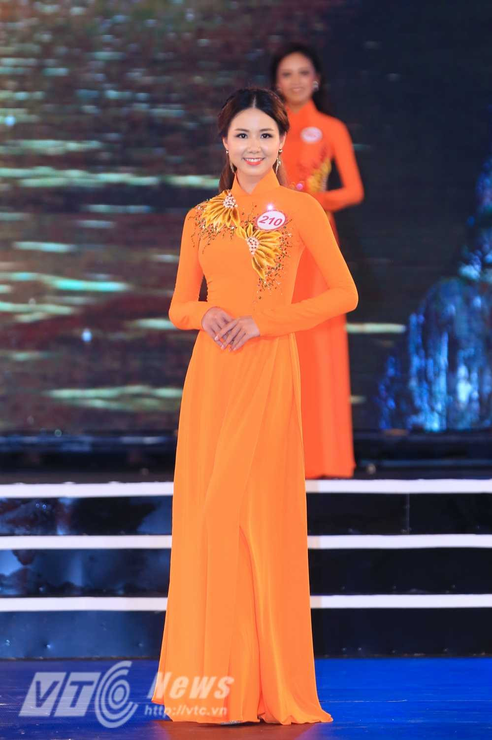 Ao dai HHVN-2