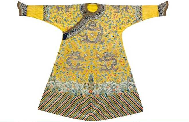 Co vat hang trieu do thoi Can Long len ngoi tai Hong Kong hinh anh 8