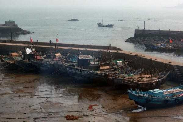 Nhat Ban tang cuong tau tuan tra ran de tau ca Trung Quoc hinh anh 1