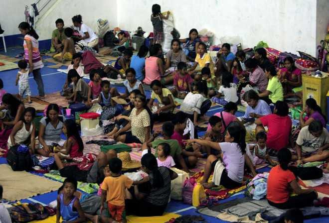 Sieu bao Haima quet qua Philippines, 7 nguoi chet hinh anh 3