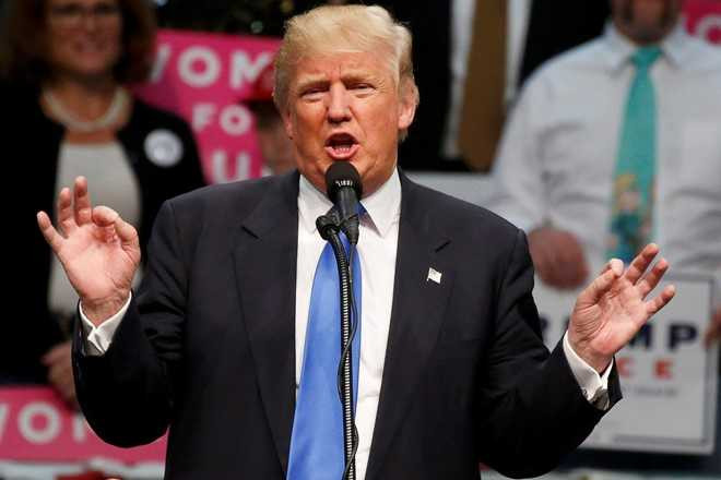 Trump - Clinton: Gio doi chieu o cac bang chien truong hinh anh 1