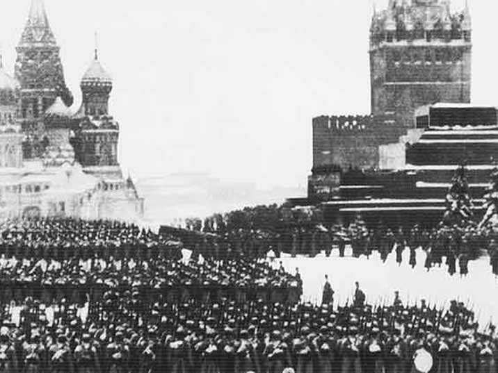 moscow-red-square-parade-07-10-1941-01