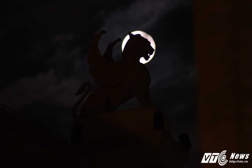 Moon-5