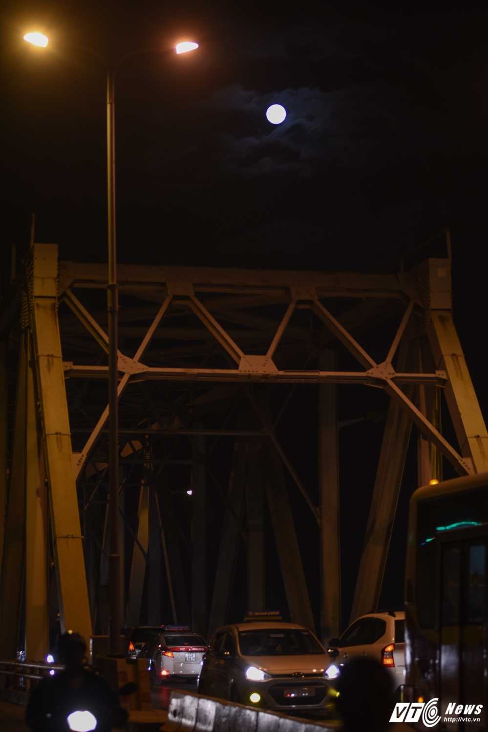 Moon-8