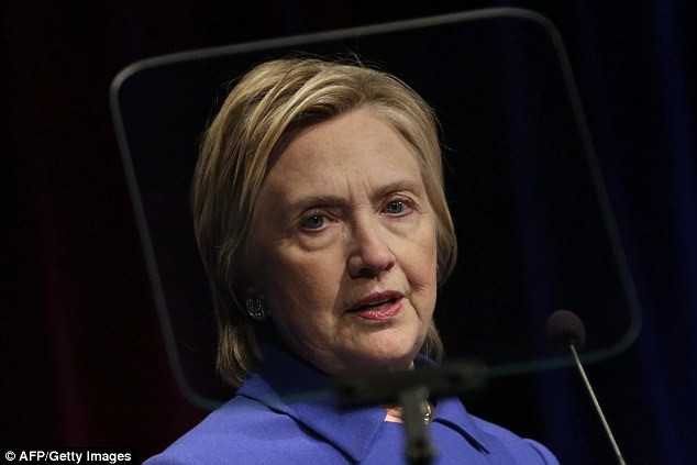 Ba Clinton xuat hien nhot nhat, met moi sau that bai hinh anh 1