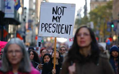 hang chuc nghi sy dan chu tay chay le nham chuc cua ong trump hinh 1