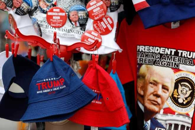 Nhung diem kich tinh va hap dan trong ngay Trump nham chuc hinh anh 2