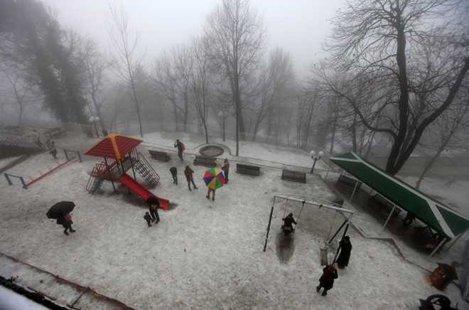 Afghanistan: Mua dong chet choc, 100 nguoi chet vi lo tuyet hinh anh 9