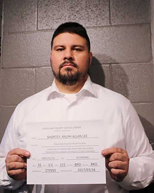 thuong nghi sy my bang oklahoma bi bat vi mua dam tre vi thanh nien hinh 1