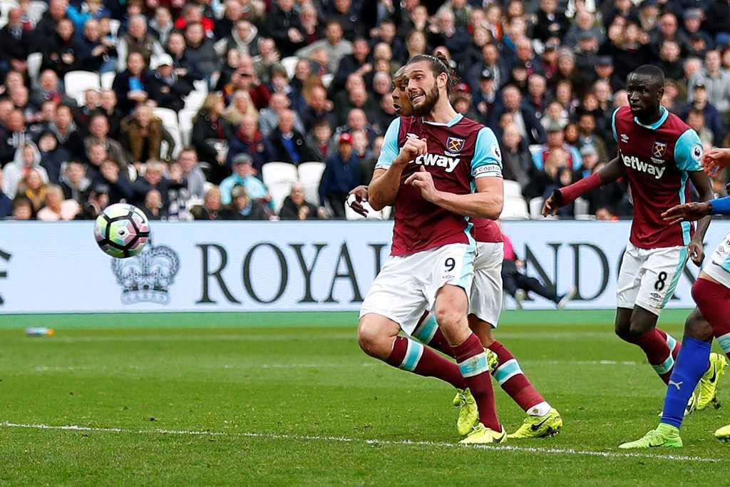 Leicester thang tran thu tu lien tiep sau thay tuong hinh anh 11