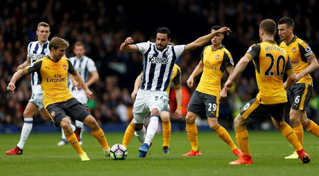 Arsenal thua tran thu 2 lien tiep, Wenger doi dien nguy co bi sa thai hinh anh 7