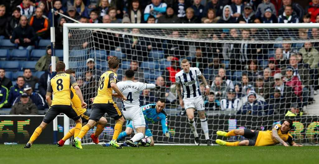 Arsenal thua tran thu 2 lien tiep, Wenger doi dien nguy co bi sa thai hinh anh 8