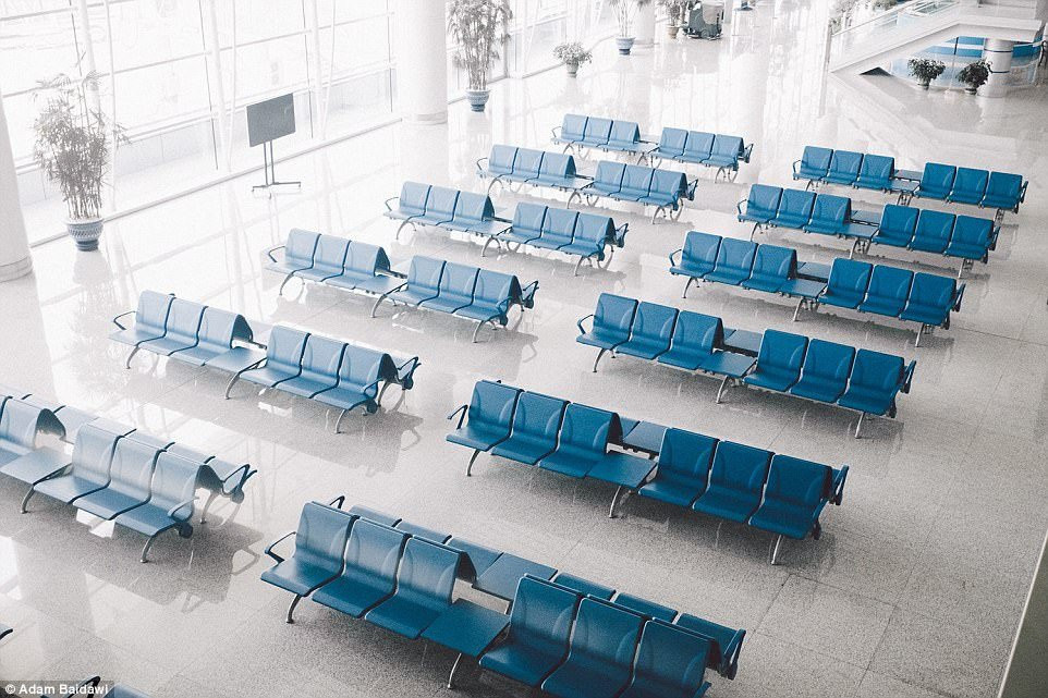 Phong vien dong vai du khach de chup anh Trieu Tien hinh anh 6