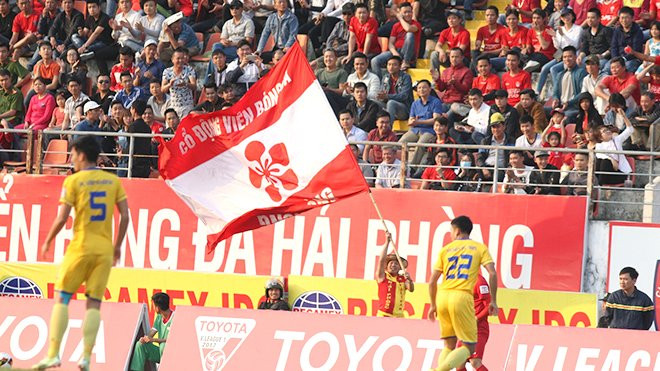 Hinh anh Luot di V-League 2017 tu goc nhin CDV: Cac anh da voi nhau nhe! 4